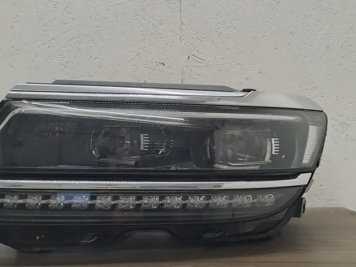 Volkswagen Tiguan (2016 - 2020) 5NB941081A Передняя фара — фото 22