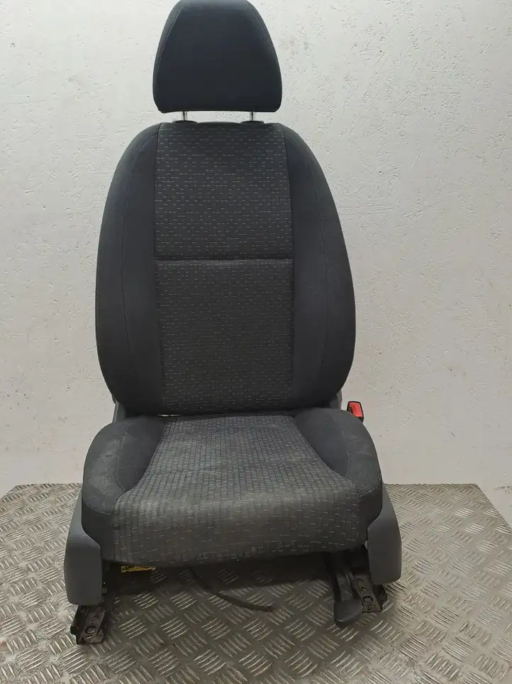 Mercedes-Benz Vito W447 (2014 - ) Переднее сиденье пассажира — фото 1