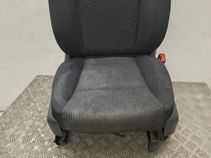 Mercedes-Benz Vito W447 (2014 - ) Переднее сиденье пассажира — фото 12