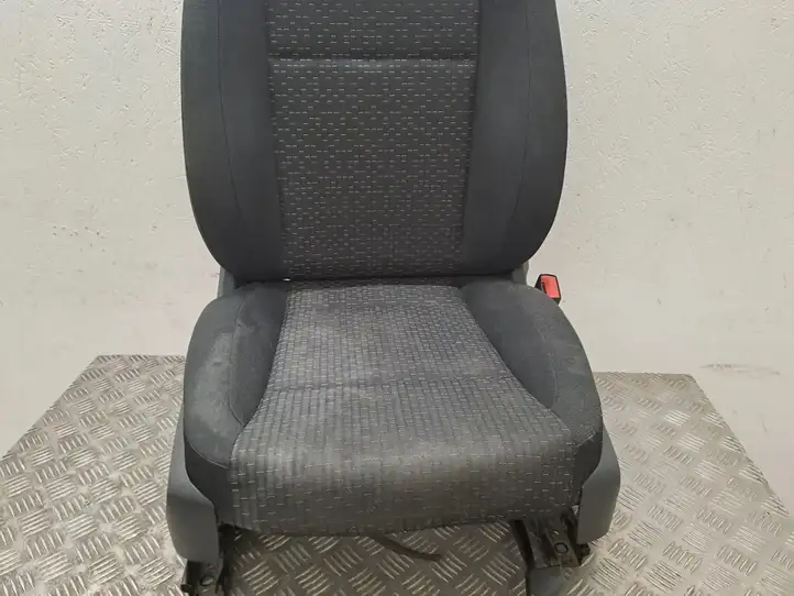 Mercedes-Benz Vito W447 (2014 - ) Переднее сиденье пассажира — фото 24