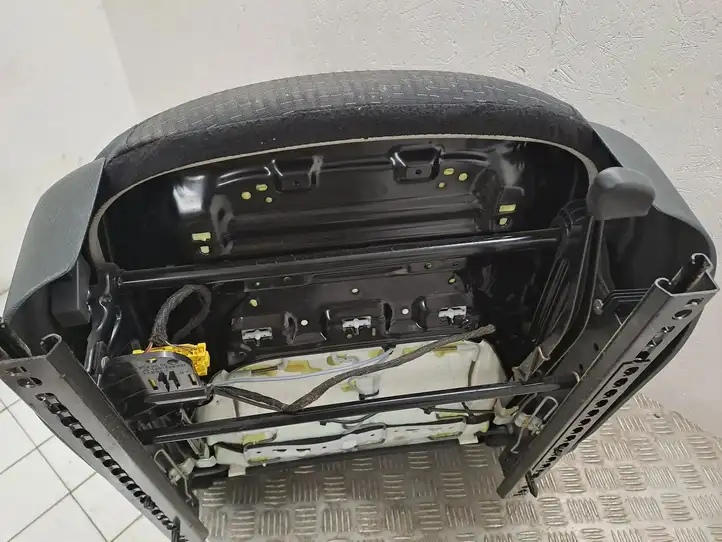 Mercedes-Benz Vito W447 (2014 - ) Переднее сиденье пассажира — фото 25