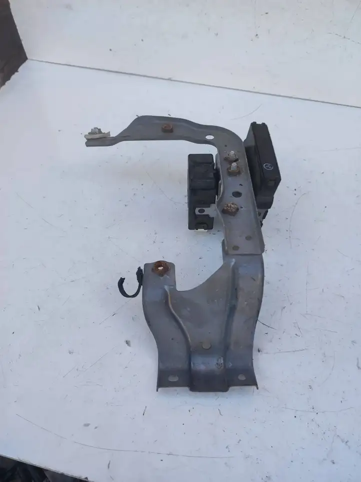 Toyota RAV 4 (XA30) (2006 - 2016) 8594042020 Реле стеклоочистителей — фото 3
