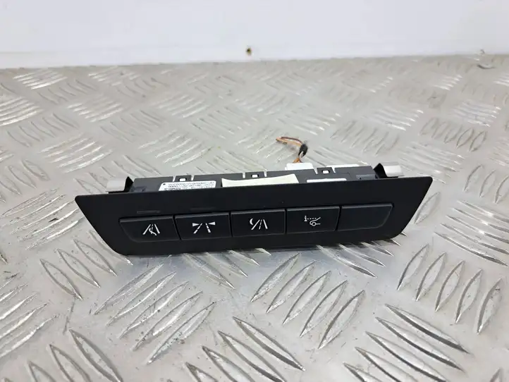 BMW 5 GT F07 (2010 - 2017) 9220036 Другие включатели / ручки/ переключатели — фото 3