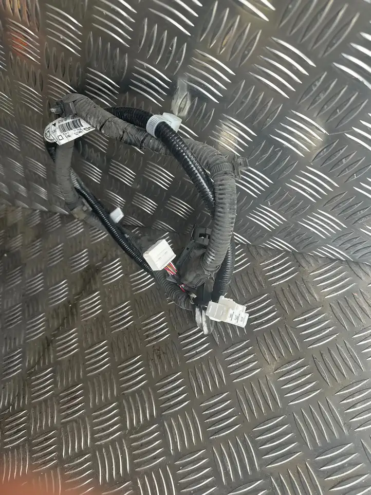 Toyota Avensis T270 (2015 - 2018) 8216405 Электрические провода ручного тормоза — фото 4