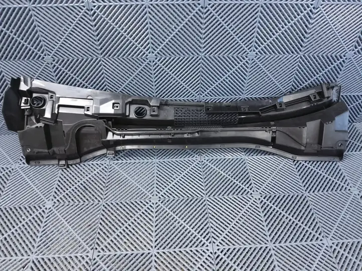 Toyota Corolla Cross (2021 - ) 5570816170 Жабо стеклоочистителей — фото 3