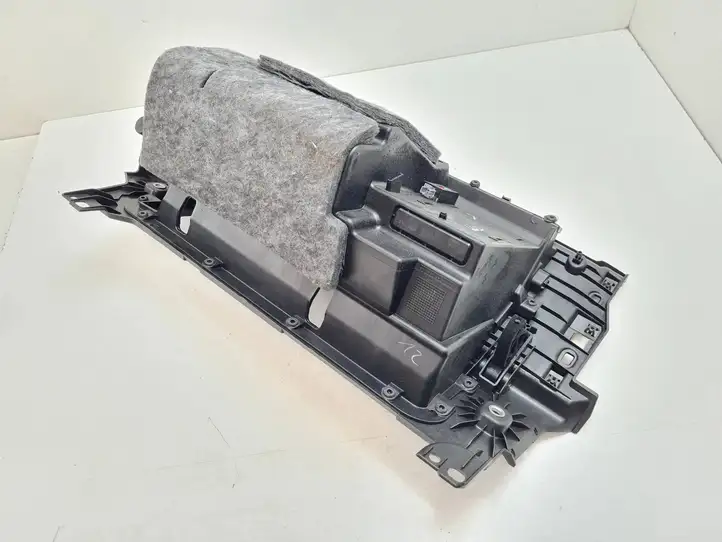 Porsche Taycan 9J1 (2019 - ) 9J1857095L Бардачок в сборе — фото 5