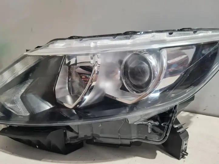 Nissan Qashqai, Qashqai+2 (2014 - 2016) 10018013 Передняя фара — фото 16