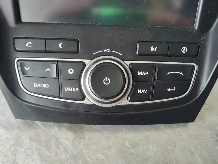 Hyundai Santa Fe (2012 - 2015) 965602W200 Магнитола / мультимедийная система — фото 5