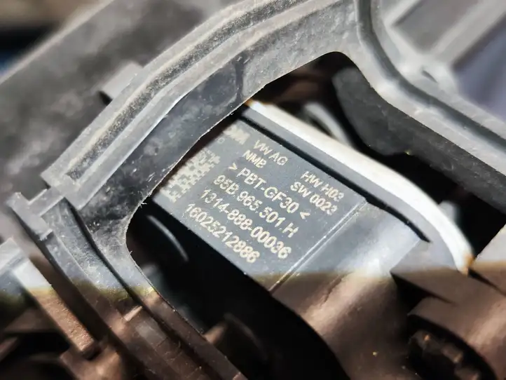 Porsche Macan (95B) (2014 - 2018) 95b121635e Дефлектор воздуха — фото 8
