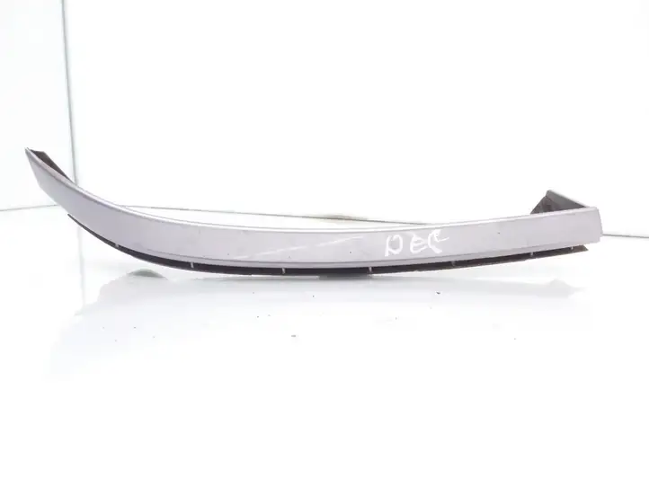Opel Zafira A (1999 - 2003) 90580652 Окантовка фары — фото 1