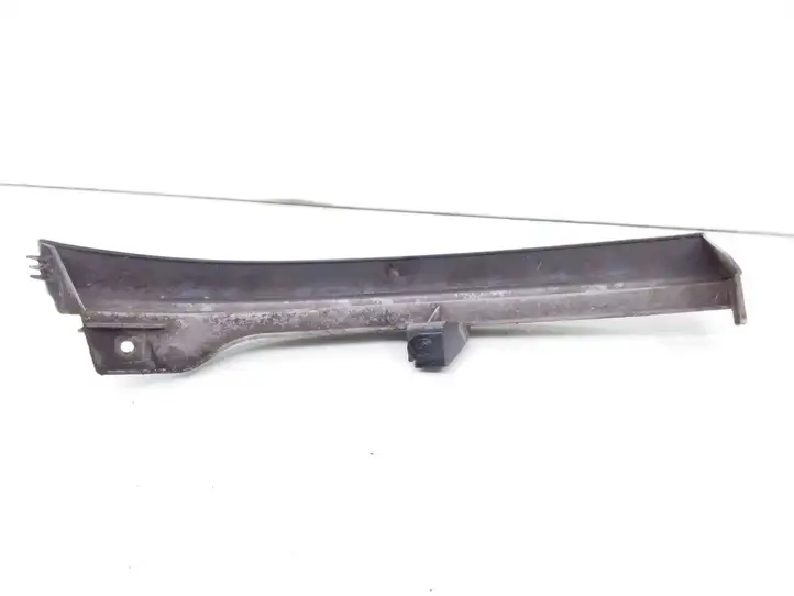 Opel Zafira A (1999 - 2003) 90580651 Окантовка фары — фото 2