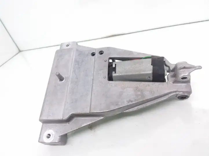 Mercedes-Benz C W203 (2000 - 2007) A2205400288 Электродвигатель регулировки рулевой колонки — фото 3