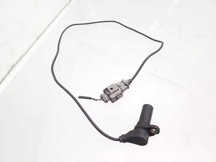 Volkswagen PASSAT B5.5 (2001 - 2005) 038907319F Датчик положения коленвала — фото 1