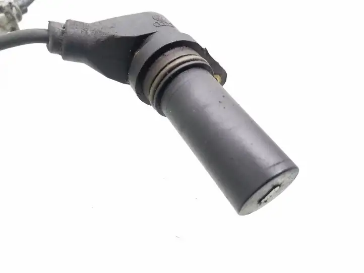 Volkswagen PASSAT B5.5 (2001 - 2005) 038907319F Датчик положения коленвала — фото 2