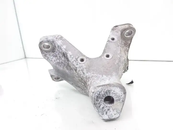 Audi A4 S4 B8 8K (2007 - 2011) 8K0199307AS Кронштейн двигателя — фото 1