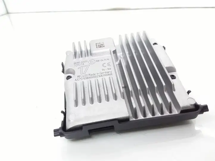 Toyota Auris E180 (2012 - 2018) 8818102031 Камера в лобовом стекле — фото 2