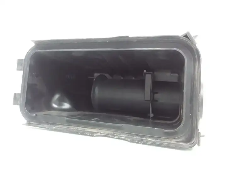Toyota Yaris (1999 - 2003) 2220422010 Датчик массового расхода воздуха — фото 3