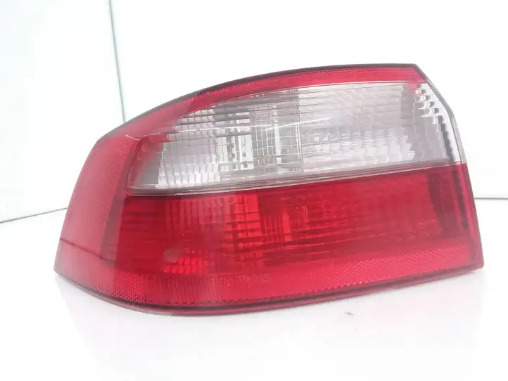 Renault Laguna II (2001 - 2005) 8200002473 Задний фонарь в кузове — фото 1