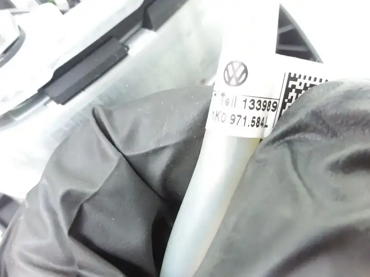Volkswagen PASSAT B6 (2005 - 2010) 3C0880201AE Подушка безопасности руля — фото 3