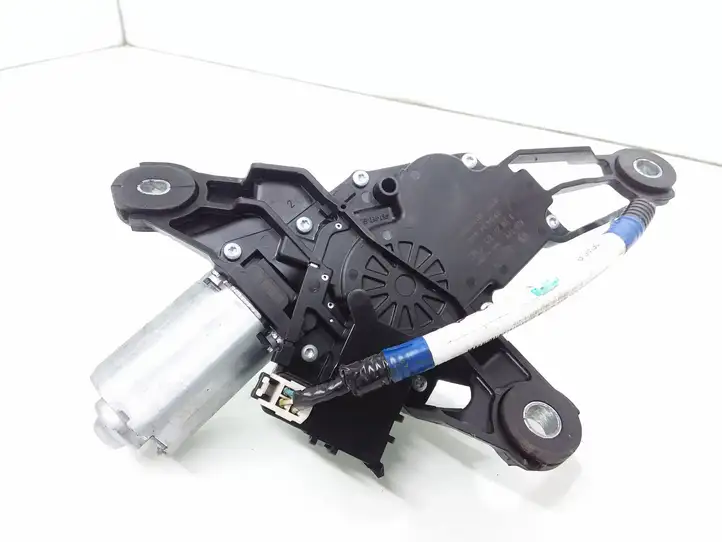 Toyota Yaris (2005 - 2009) 0390201825 Двигатель стеклоочистителя заднего стекла — фото 2