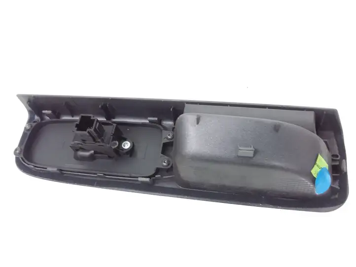 Volvo V50 (2004 - 2008) 8679474 Кнопка стеклоподъемников — фото 2
