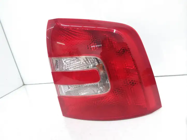 Skoda Octavia Mk2 (1Z) (2004 - 2013) 1Z9945096 Задний фонарь в кузове — фото 3