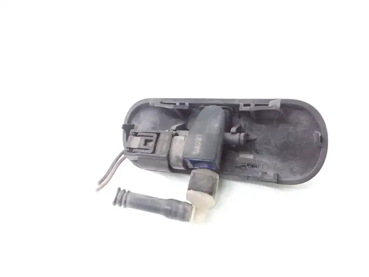 Volkswagen PASSAT B6 (2005 - 2010) 5M0955986C Форсунка омывателя лобового стекла — фото 2