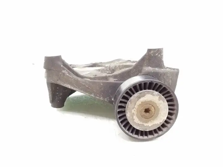 Opel Signum (2002 - 2008) 55167675 Кронштейн генератора — фото 3