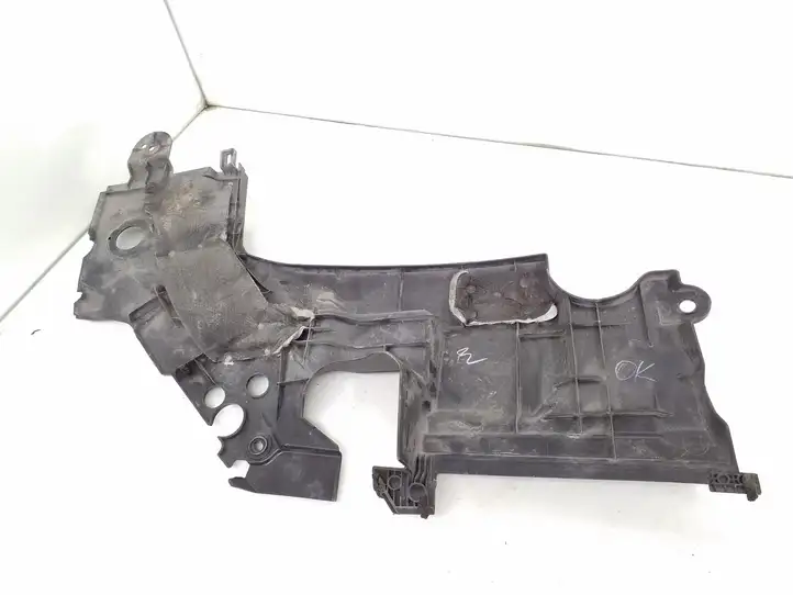 Toyota Avensis T250 (2006 - 2009) 5379505031 Облицовка радиатора — фото 2