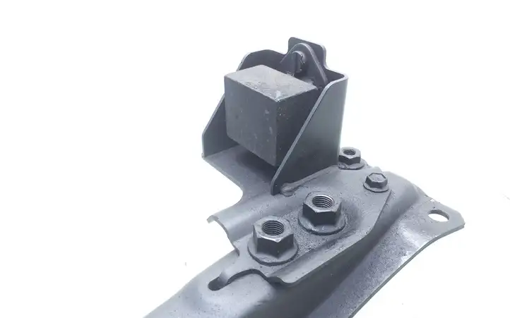 Toyota Avensis T250 (2006 - 2009) Кронштейн двигателя — фото 4