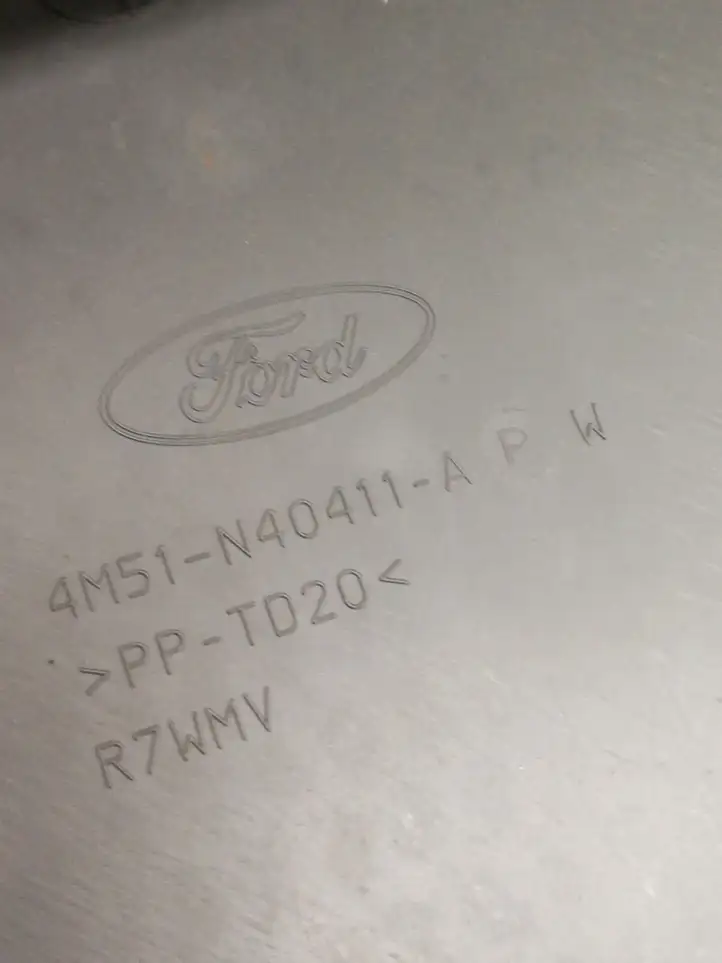 Ford Focus (2011 - 2015) 4M51N40411A Обшивка багажника — фото 3