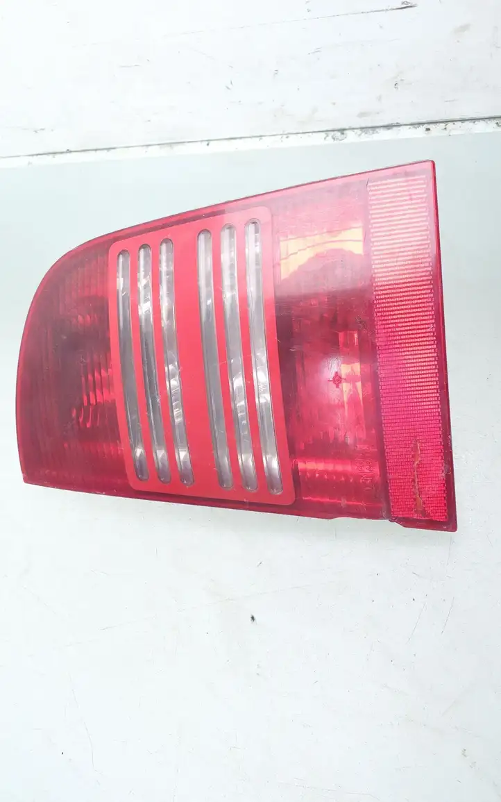 Skoda Octavia Mk1 (1U) (1996 - 2004) 1U9945096 Задний фонарь в кузове — фото 1