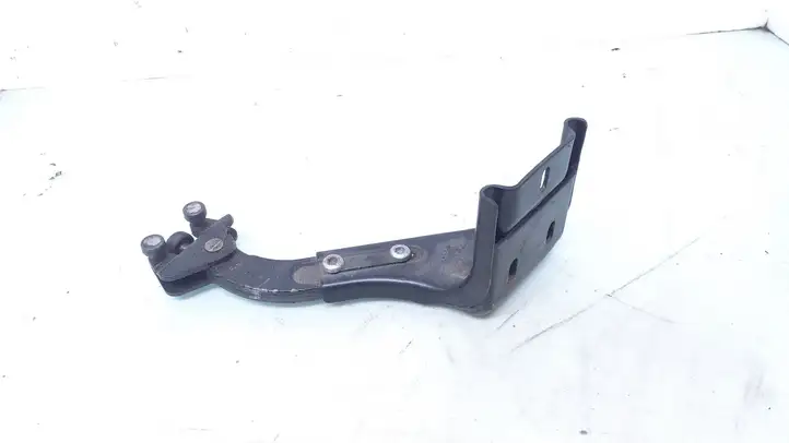 Mercedes-Benz Vito Viano W639 (2003 - 2010) A6397630014 Нижняя направляющая раздвижной двери — фото 2