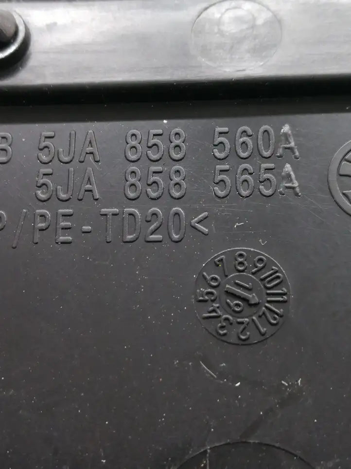 Skoda Fabia Mk3 (NJ) (2015 - 2021) 5JA858565A Обшивка рулевой колонки — фото 4