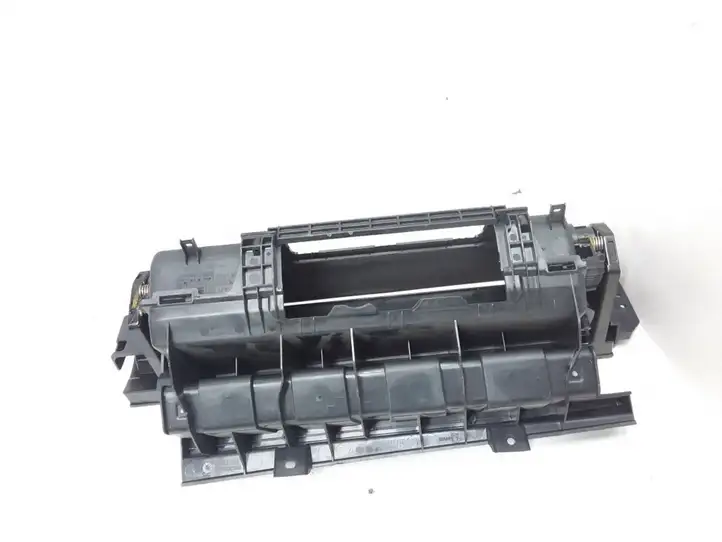 Honda CR-V (2006 - 2009) 77330SWWA0 Вещевой ящик — фото 2