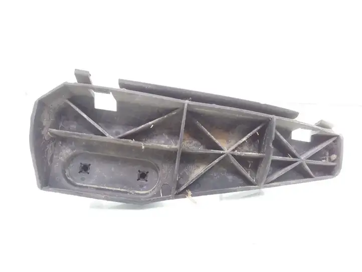 Toyota Corolla Verso AR10 (2004 - 2009) 525620F010 Кронштейн заднего бампера — фото 1