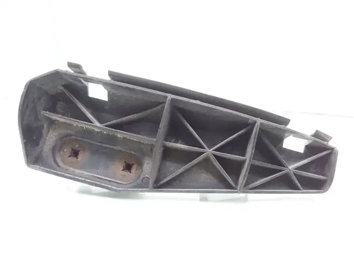 Toyota Corolla Verso AR10 (2004 - 2009) 525620F010 Кронштейн заднего бампера — фото 1