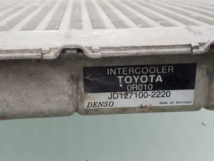 Toyota Corolla Verso E121 (2004 - 2007) 0R010 Интеркулер — фото 6