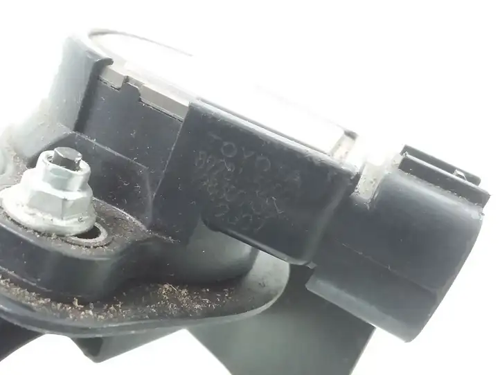 Toyota Corolla Verso AR10 (2004 - 2009) 8928152021 Педаль акселератора — фото 3