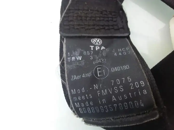 Volkswagen Bora (1998 - 2005) 1J4857705J Передний ремень безопасности — фото 3