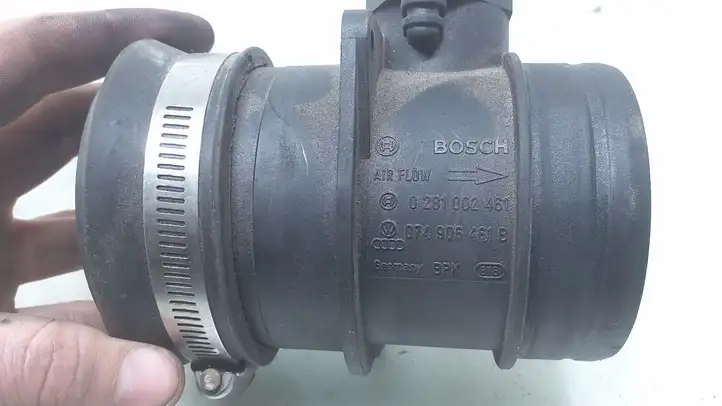 Volkswagen PASSAT B6 (2005 - 2010) 074906461B Датчик массового расхода воздуха — фото 4