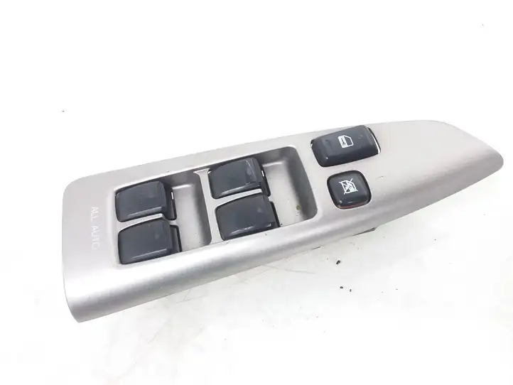 Toyota Corolla Verso E121 (2001 - 2004) 8404013081 Блок кнопок стеклоподъемников — фото 1