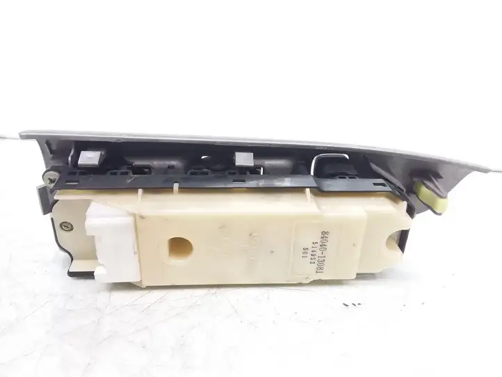 Toyota Corolla Verso E121 (2001 - 2004) 8404013081 Блок кнопок стеклоподъемников — фото 2