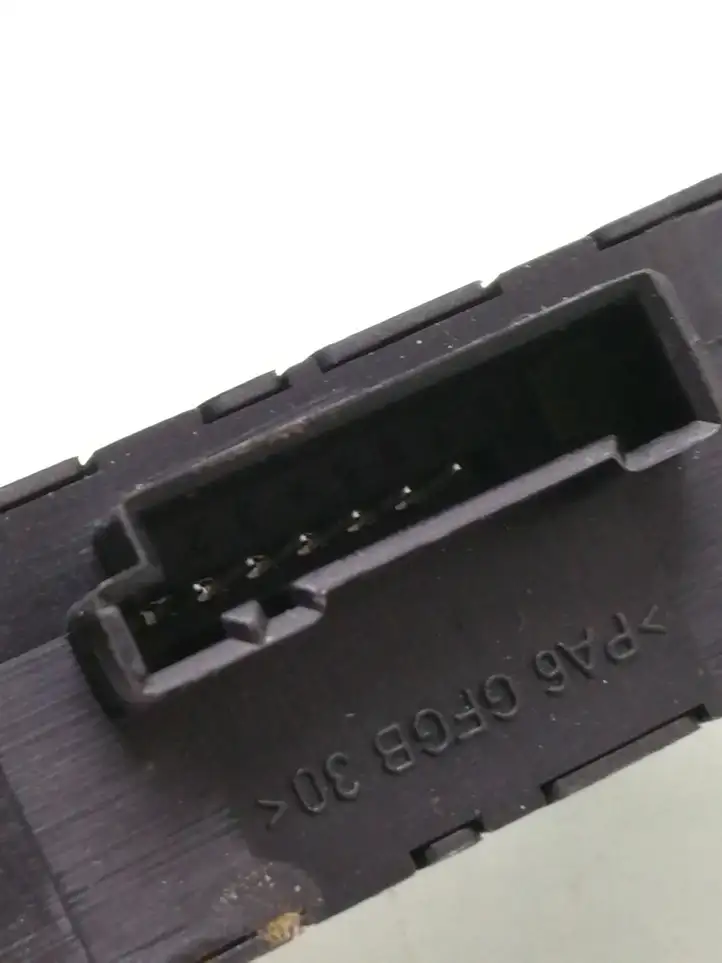 BMW 3 E46 (1998 - 2005) 8381514 Кнопка стеклоподъемников — фото 2