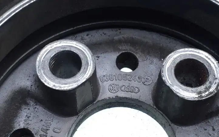 Audi A4 S4 B6 8E 8H (2000 - 2006) 038105243F Шкив коленчатого вала — фото 3