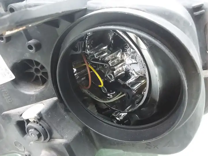 Fiat Croma (2005 - 2011) 51824216 Передняя фара — фото 9