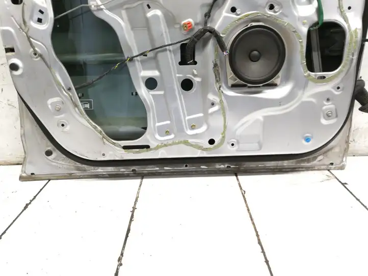 Honda CR-V (2004 - 2006) Дверь — фото 4
