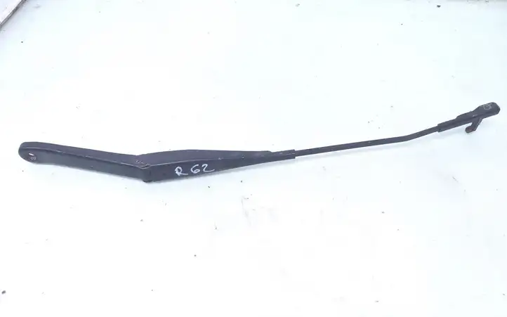 Ford Focus (2005 - 2008) 4M5117526AB Рычаг стеклоочистителя — фото 1