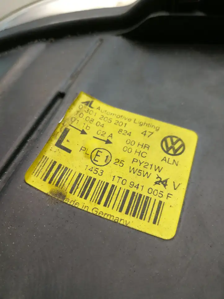 Volkswagen Touran I (2003 - 2010) 1T0941005F Передняя фара — фото 7