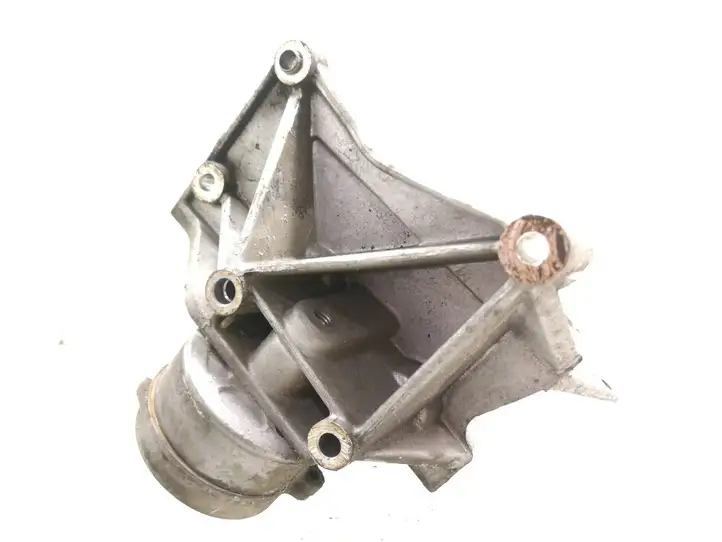 Peugeot 307 CC (2001 - 2005) 9636301380 Кронштейн генератора — фото 3